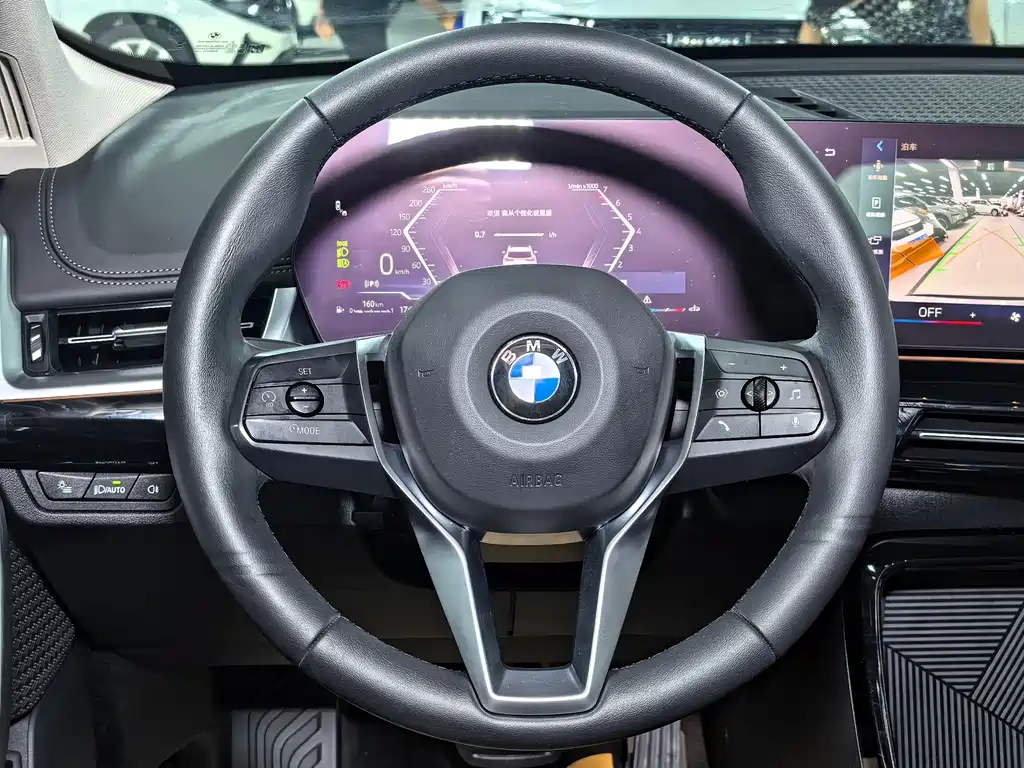 BMW X1 — фото 11