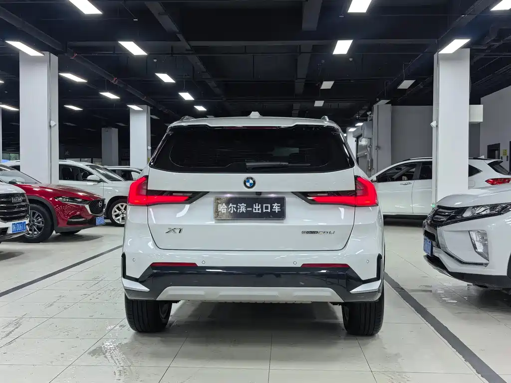 BMW X1 — фото 24