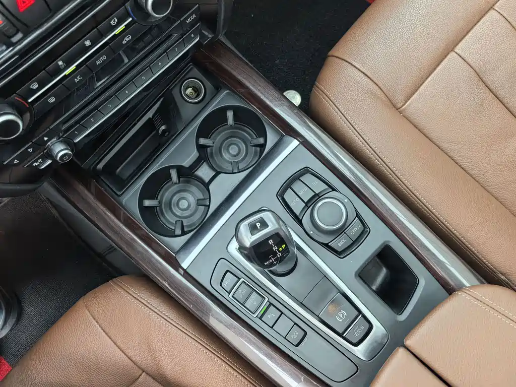 BMW X5 (Import) — фото 14