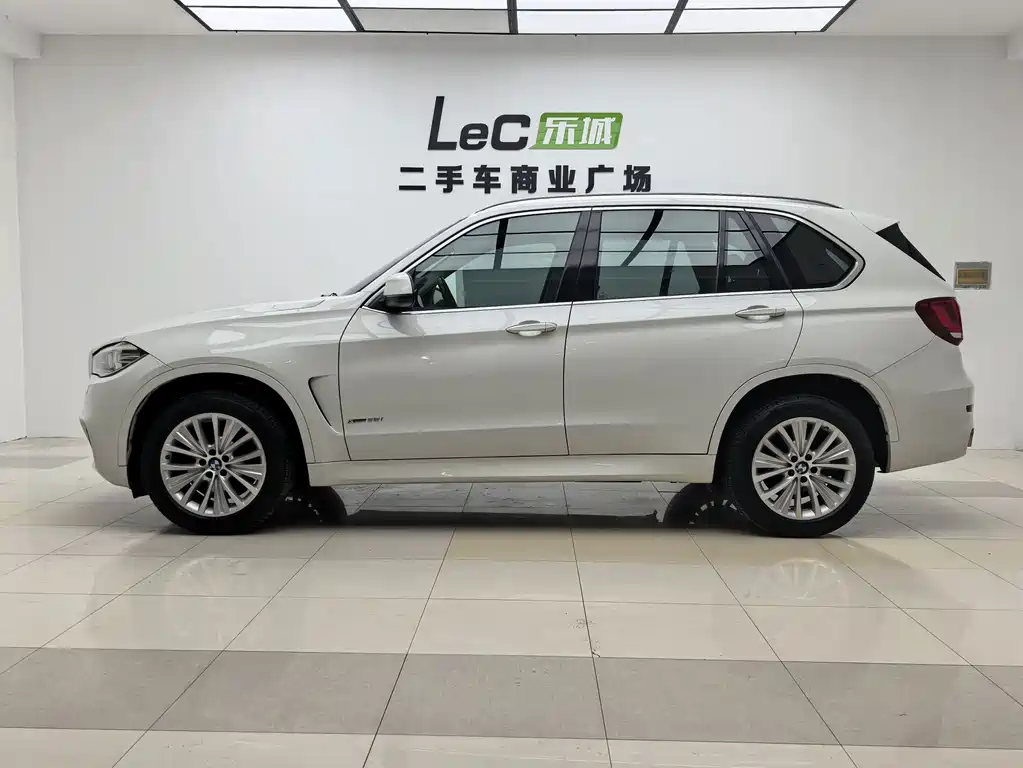 BMW X5 (Import) — фото 7