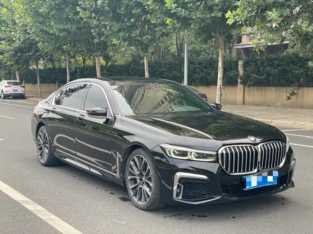 BMW 7 Series — фото 3