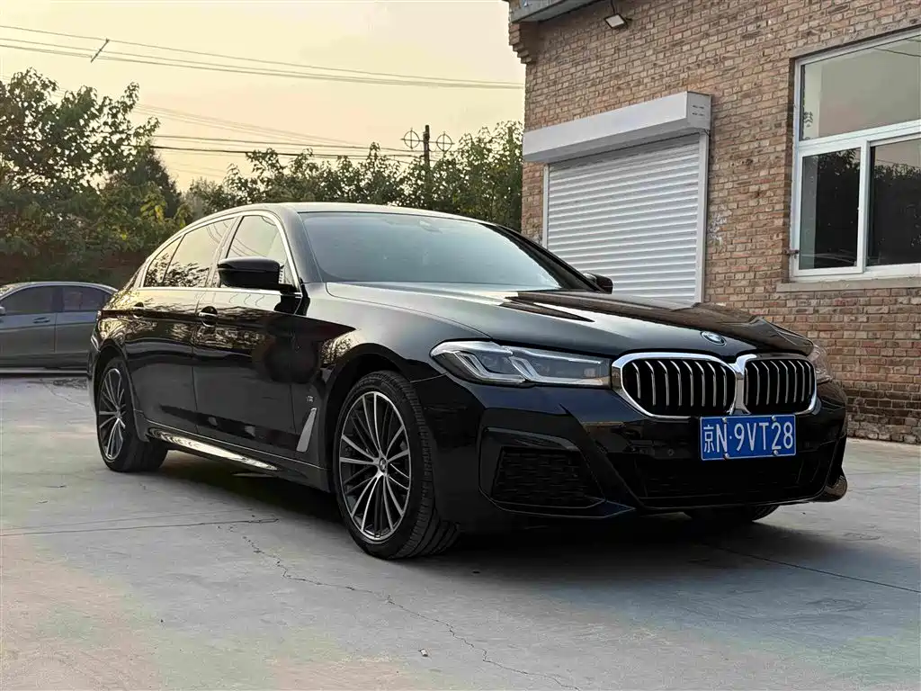 BMW 5 Series — фото 2