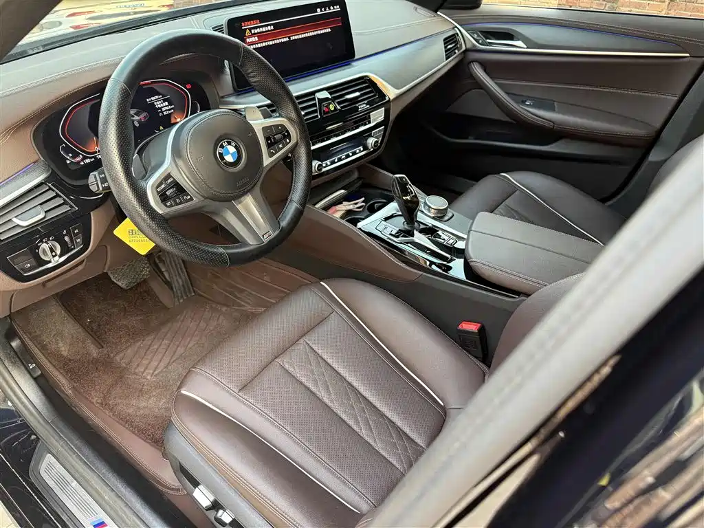 BMW 5 Series — фото 10