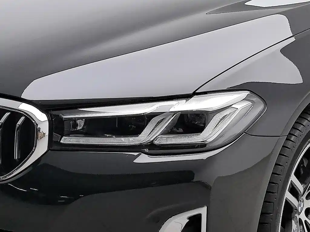 BMW 5 Series — фото 7