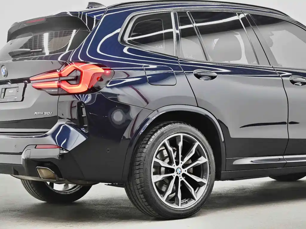 BMW X3 — фото 21