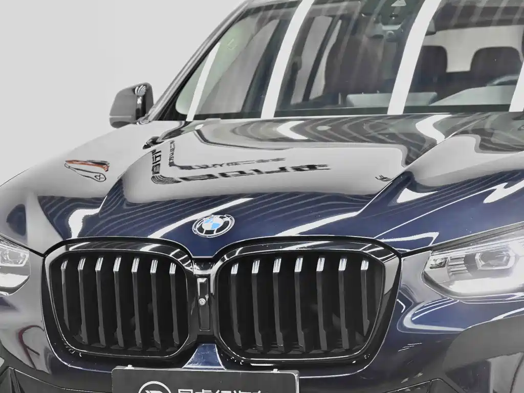 BMW X3 — фото 24