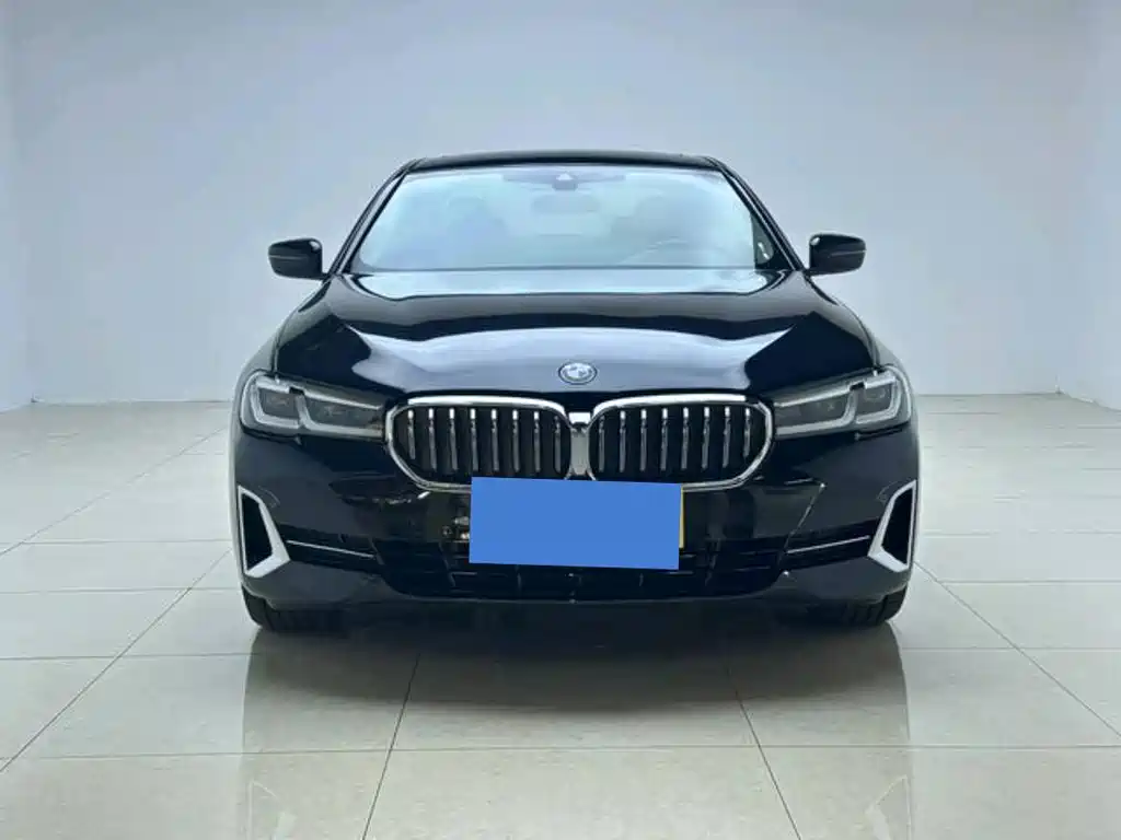 BMW 5 Series — фото 3