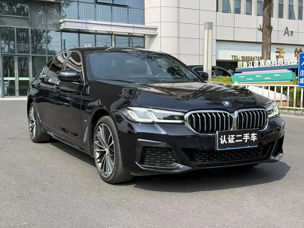BMW 5 Series — фото 3