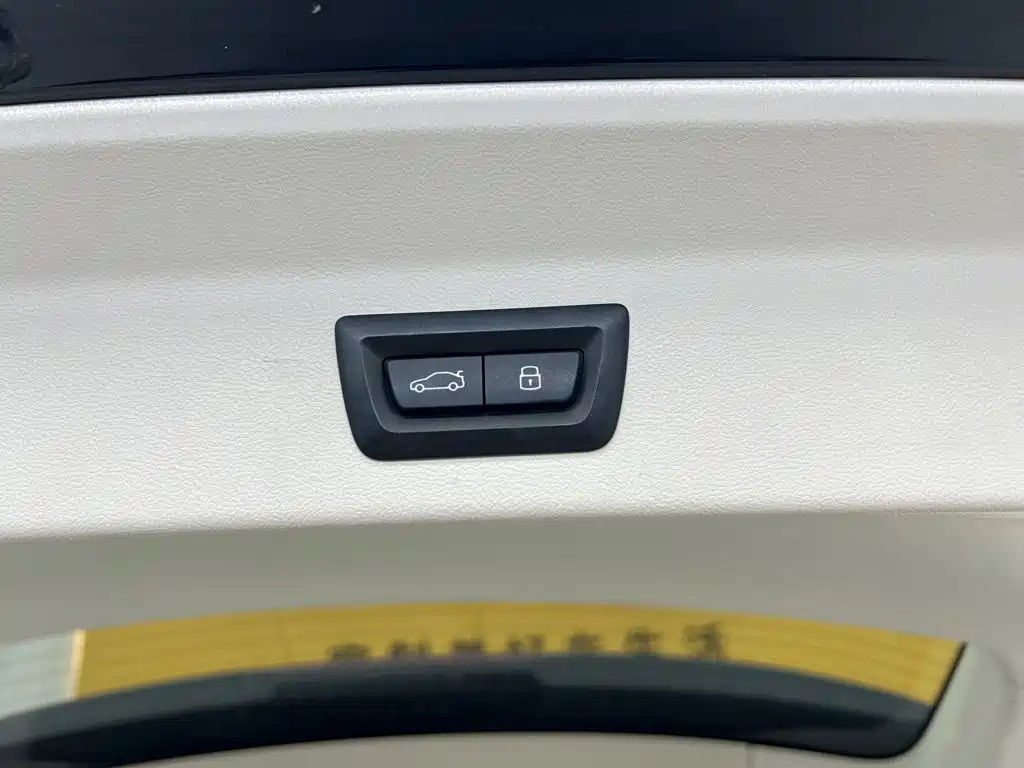 BMW X3 — фото 29