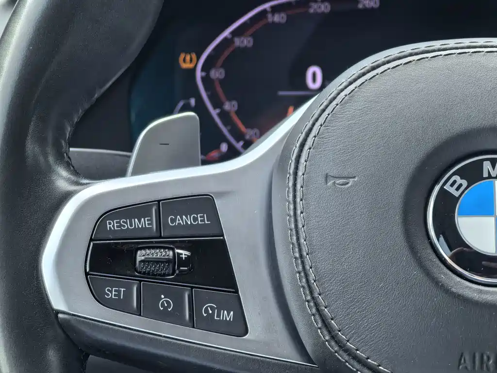 BMW X5 (Import) — фото 18