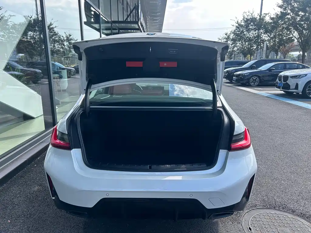 BMW 3 Series — фото 11