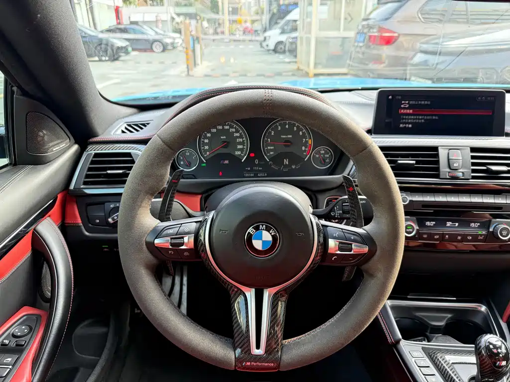 BMW M4 — фото 9