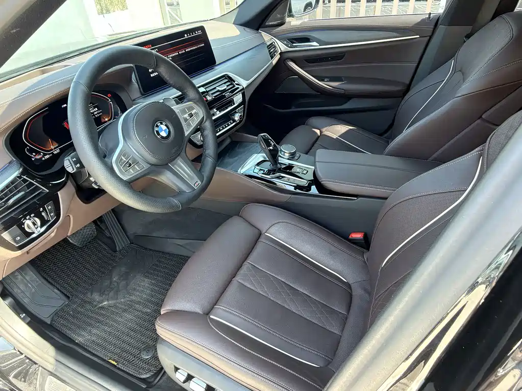 BMW 5 Series — фото 4