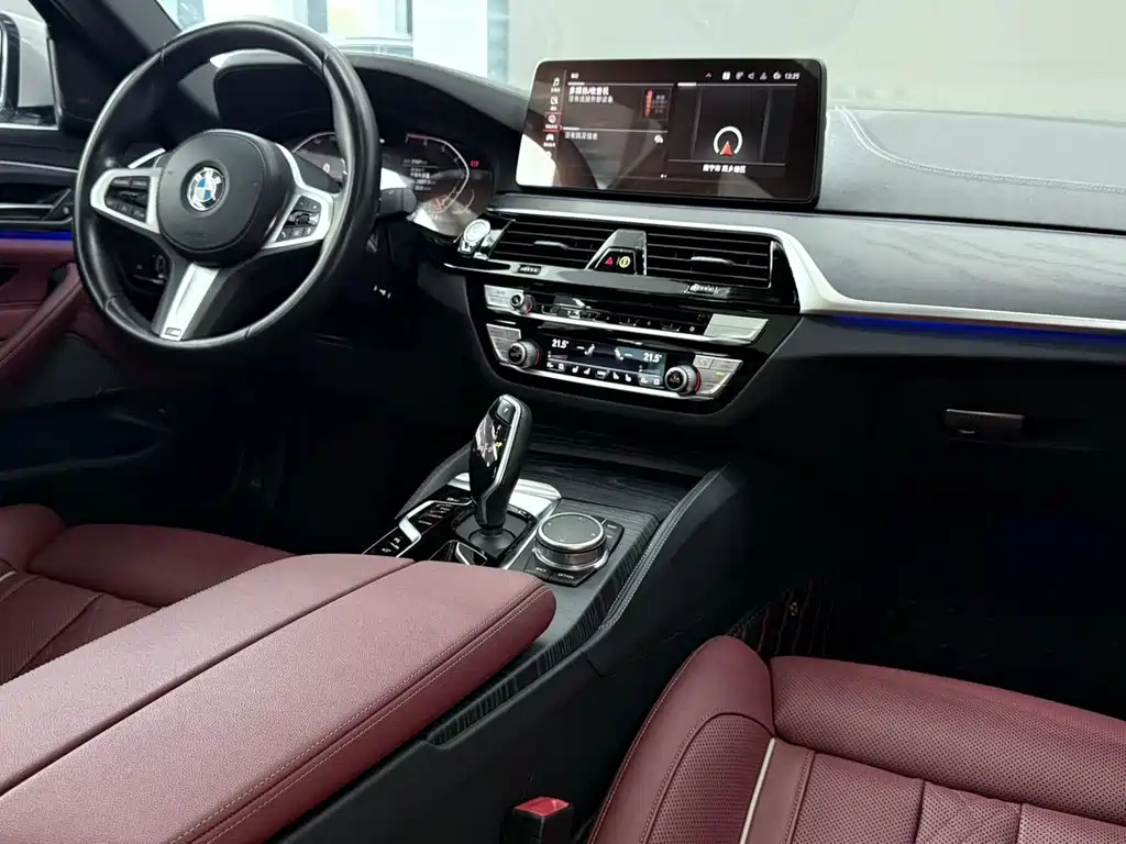 BMW 5 Series — фото 8