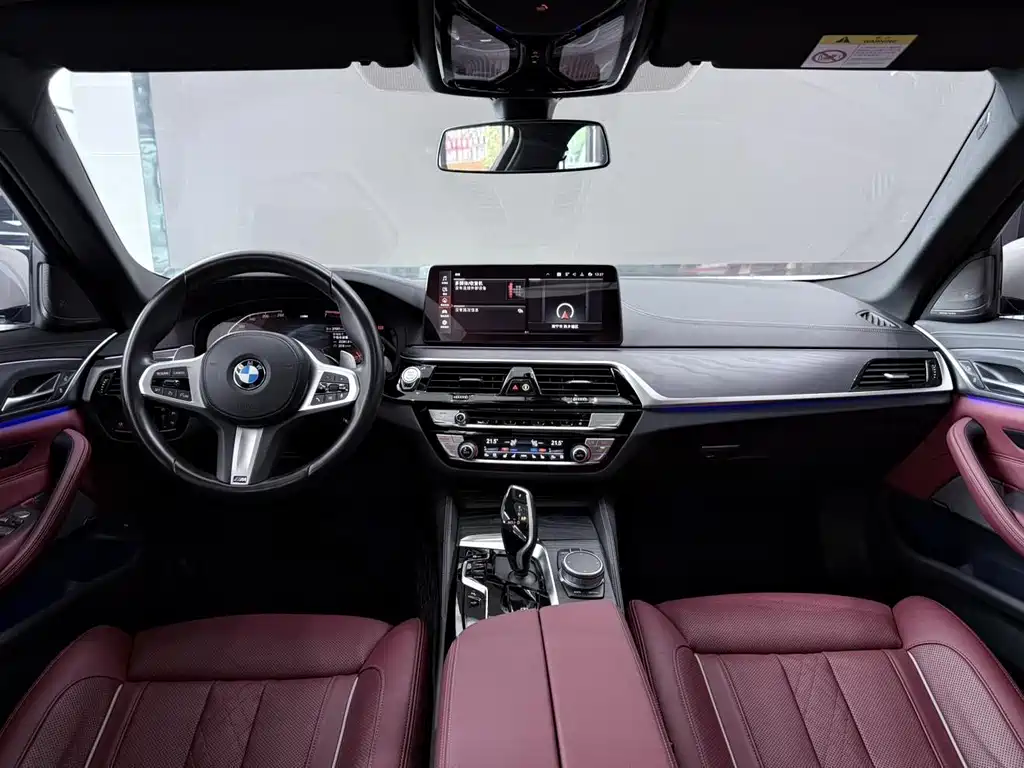 BMW 5 Series — фото 10
