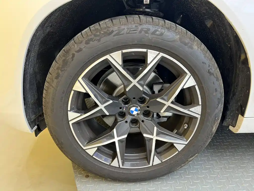 BMW X3 — фото 10