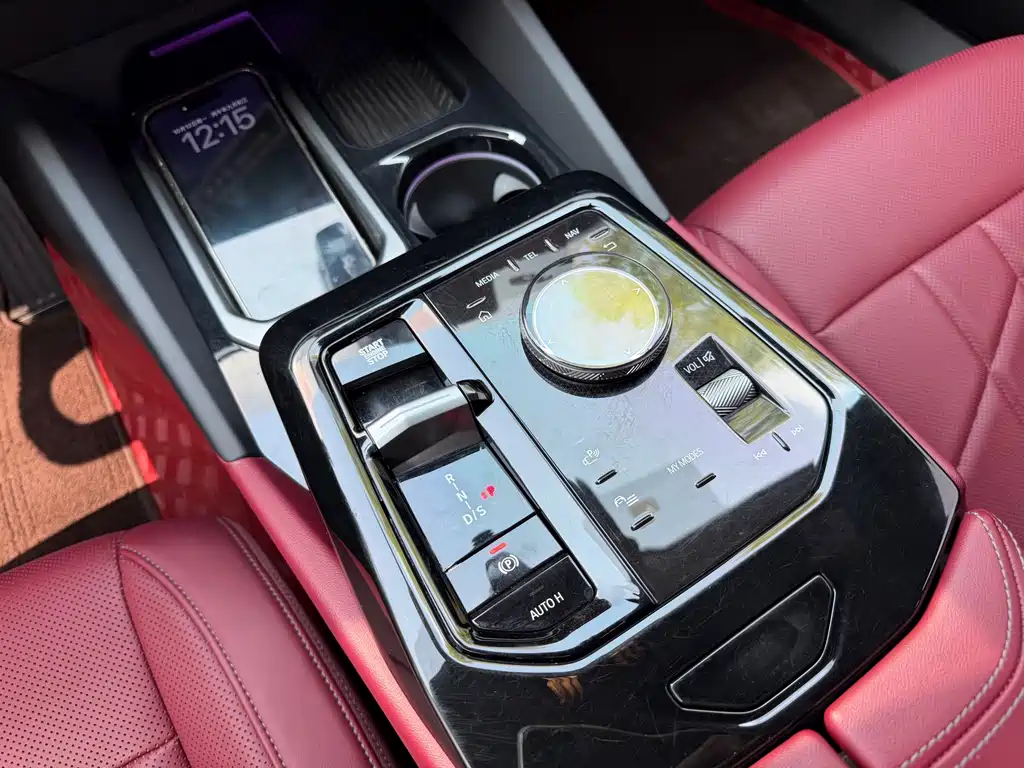 BMW 5 Series — фото 13