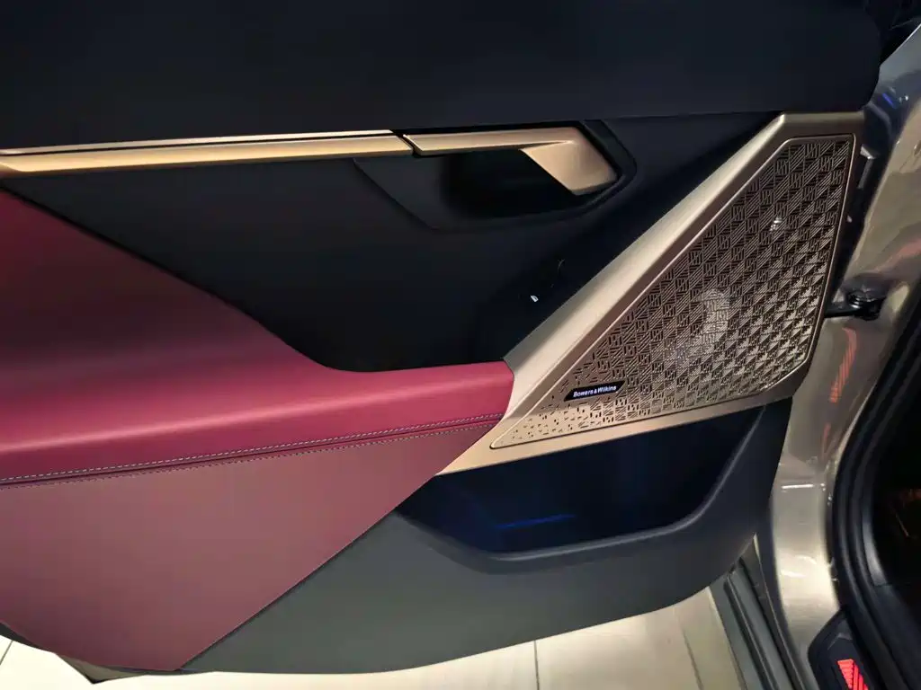 BMW 5 Series — фото 13