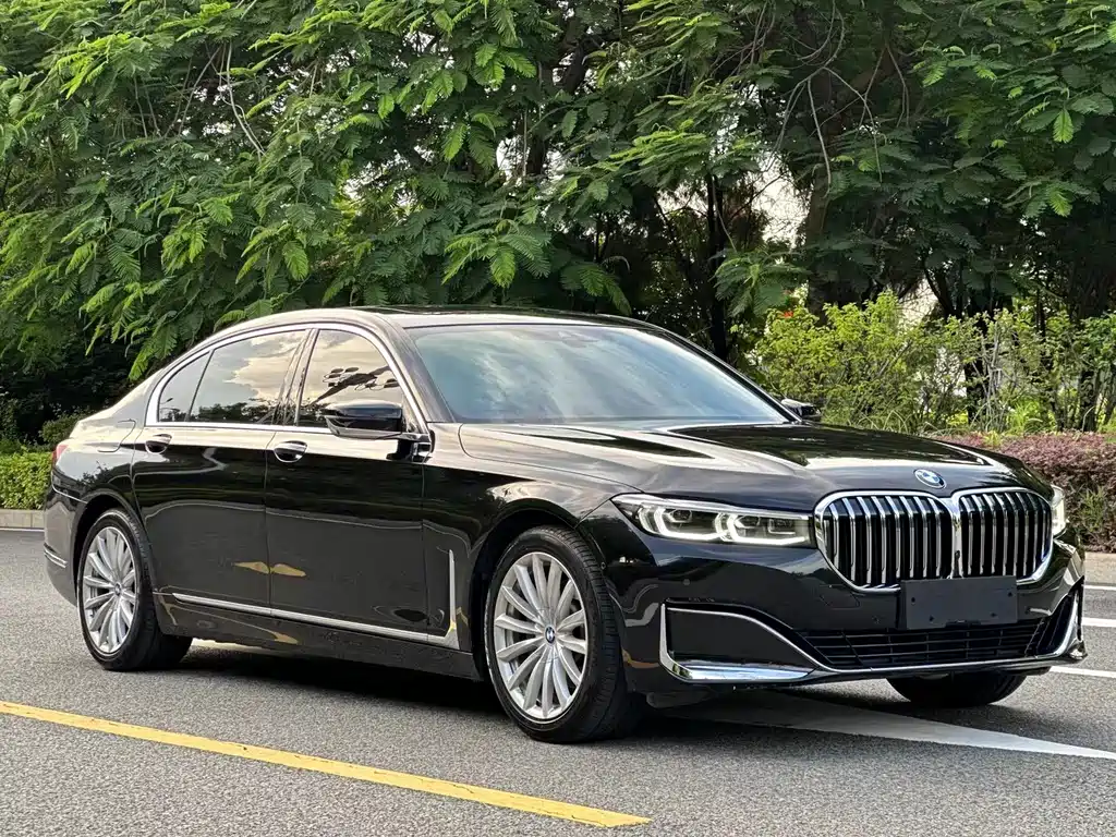 BMW 7 Series — фото 3