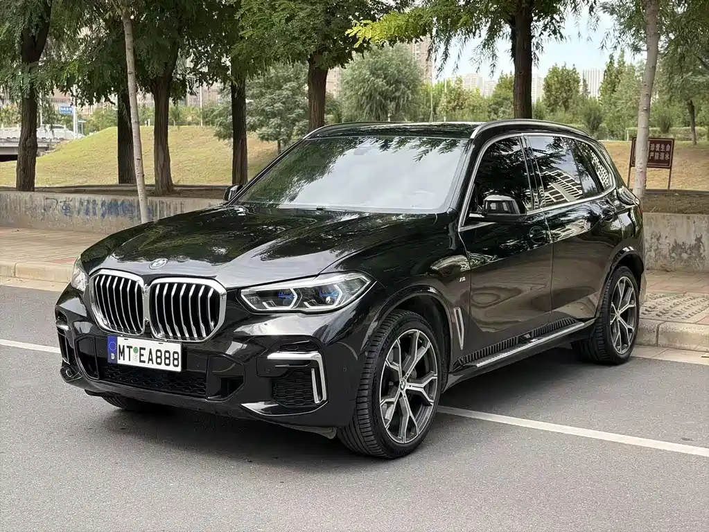BMW X5 — фото 2