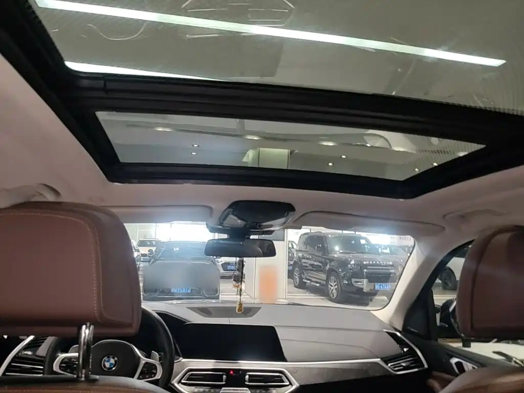 BMW X5 (Import) — фото 18