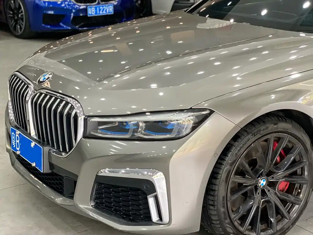 BMW 7 Series — фото 4