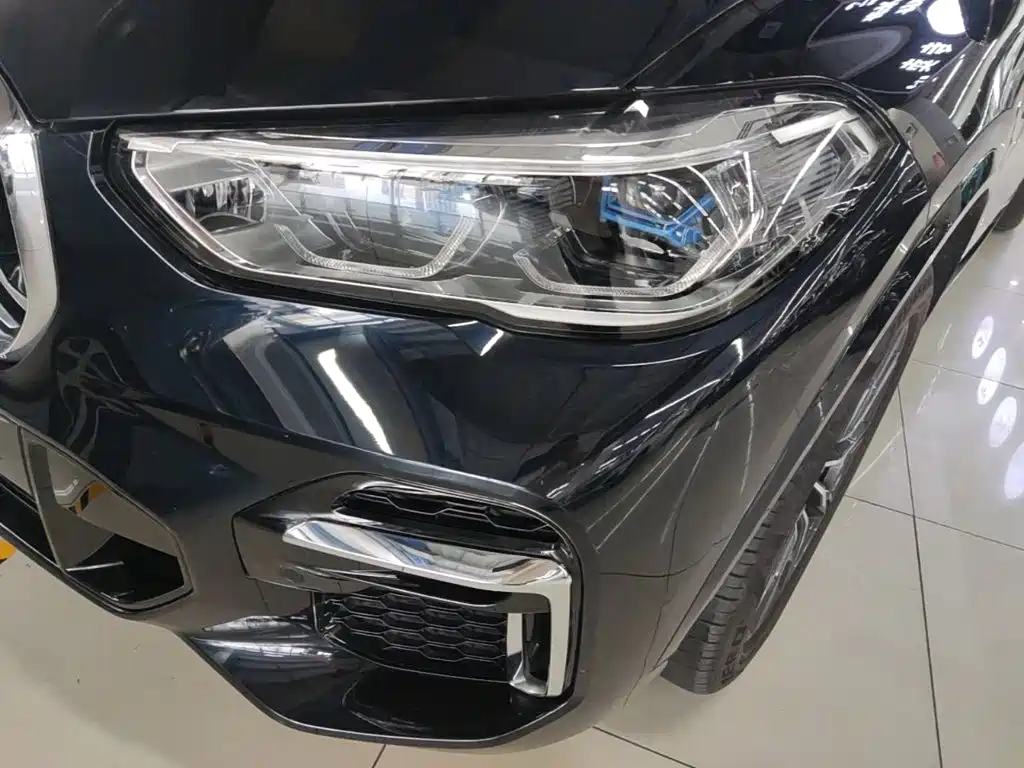 BMW X5 — фото 23