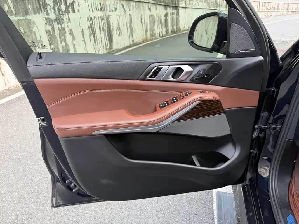 BMW X5 (Import) — фото 13