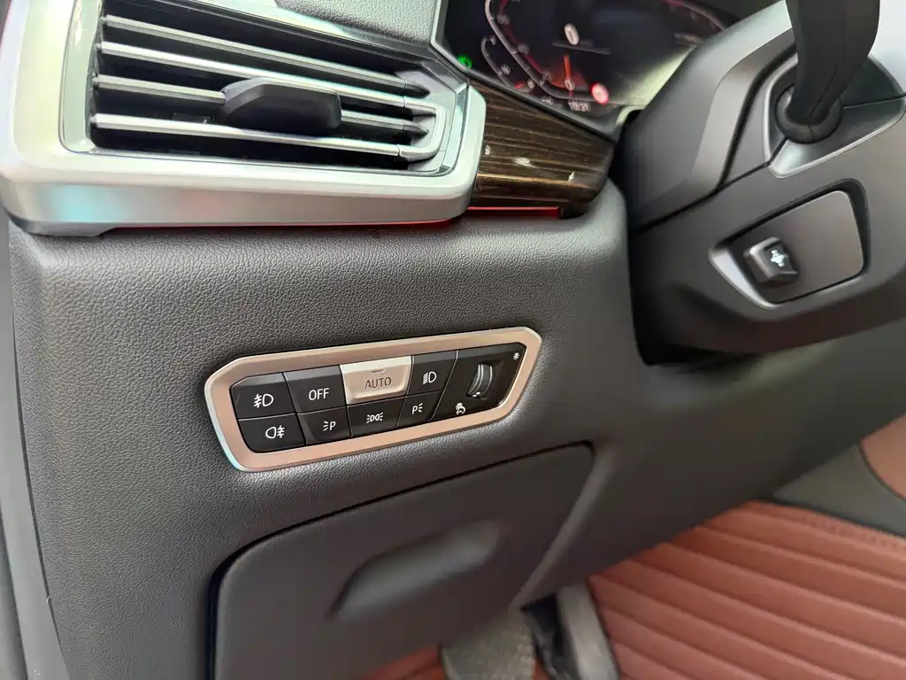 BMW X5 (Import) — фото 15