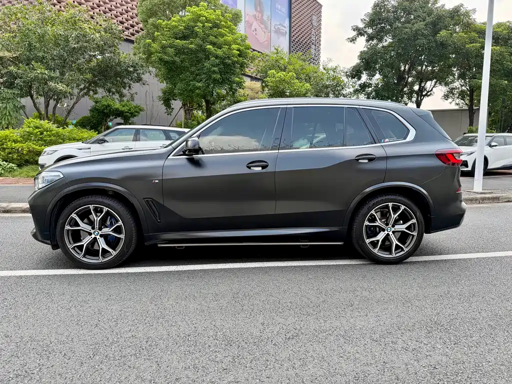 BMW X5 (Import) — фото 5