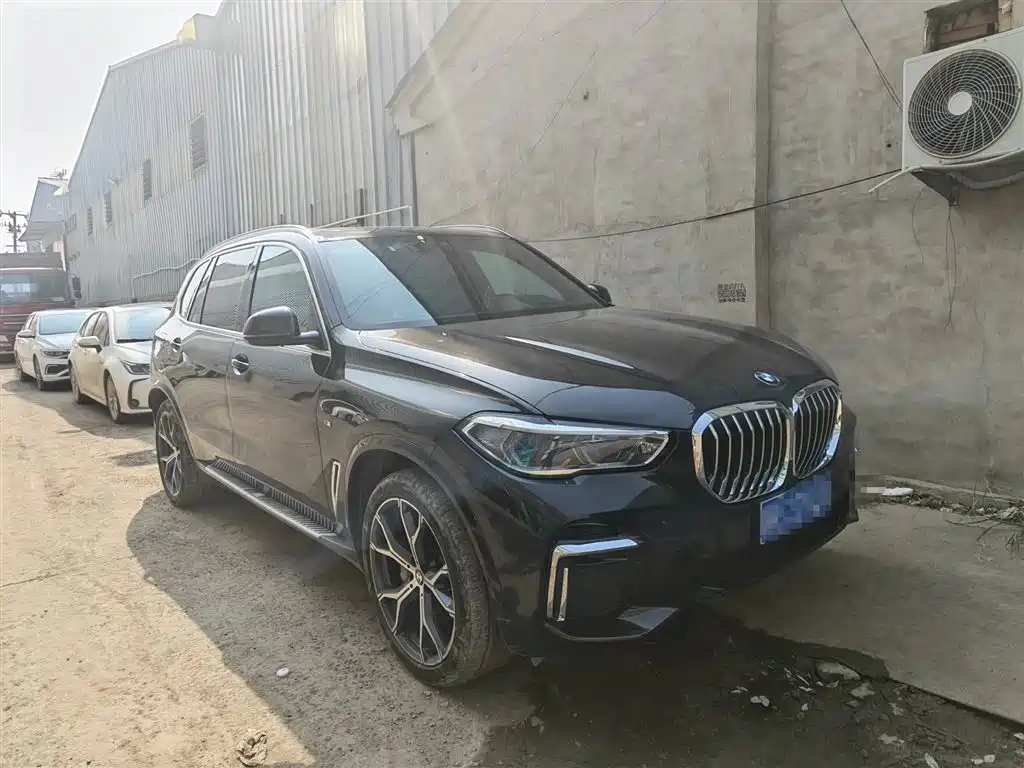 BMW X5 — фото 2