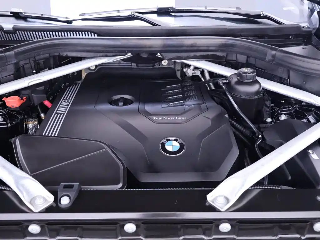 BMW X5 — фото 25