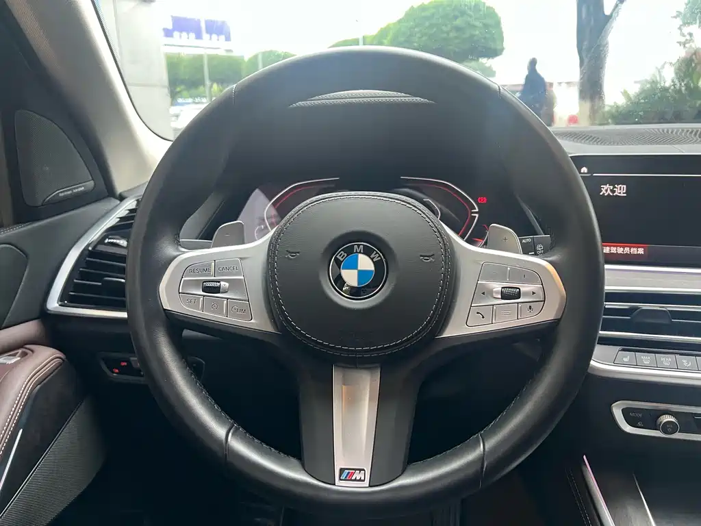 BMW X5 — фото 13