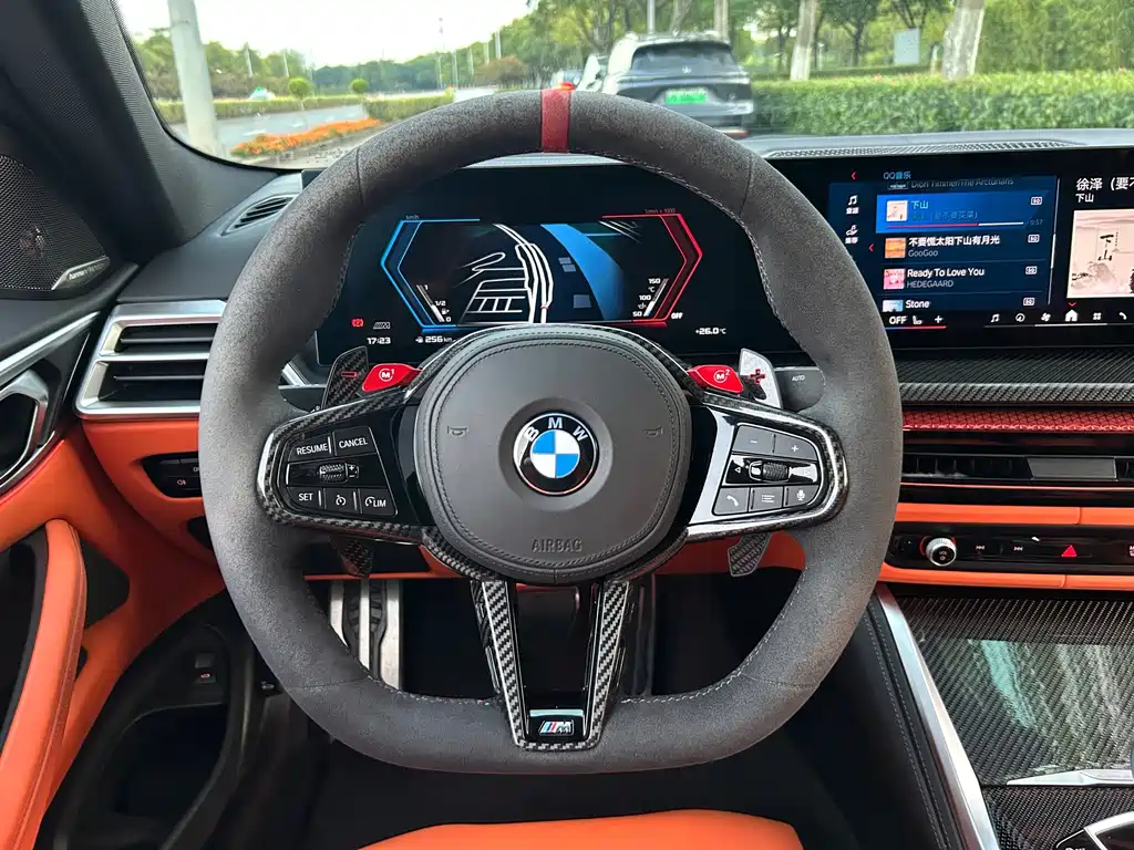 BMW M4 — фото 9