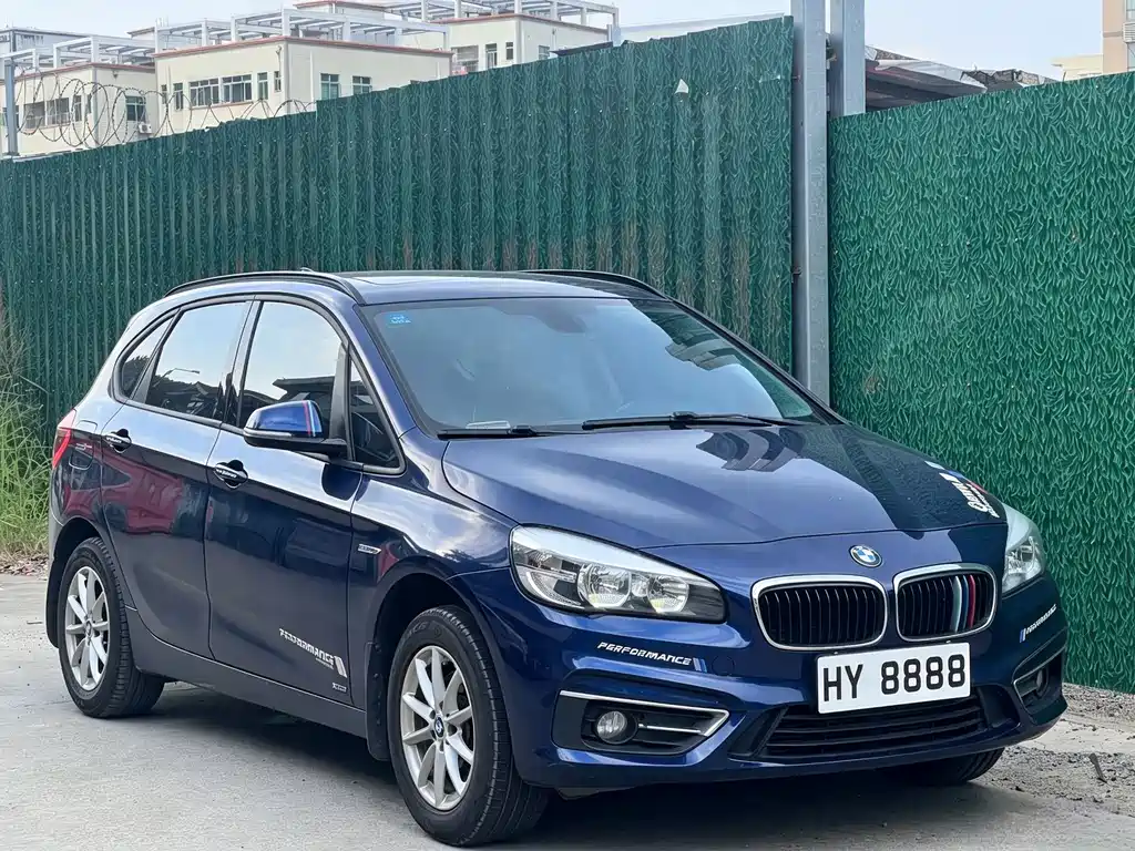 BMW 2 Series Active Tourer — фото 3