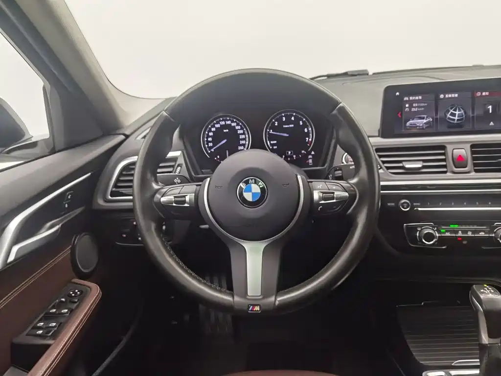 BMW 1 Series — фото 11
