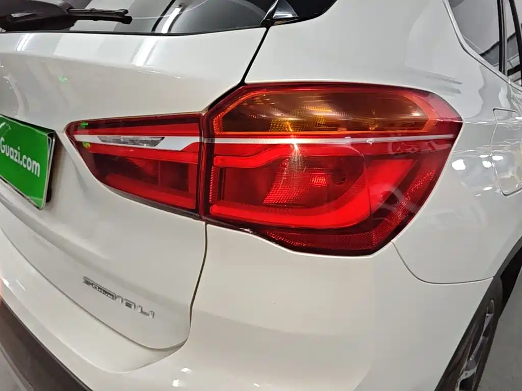 BMW X1 — фото 7