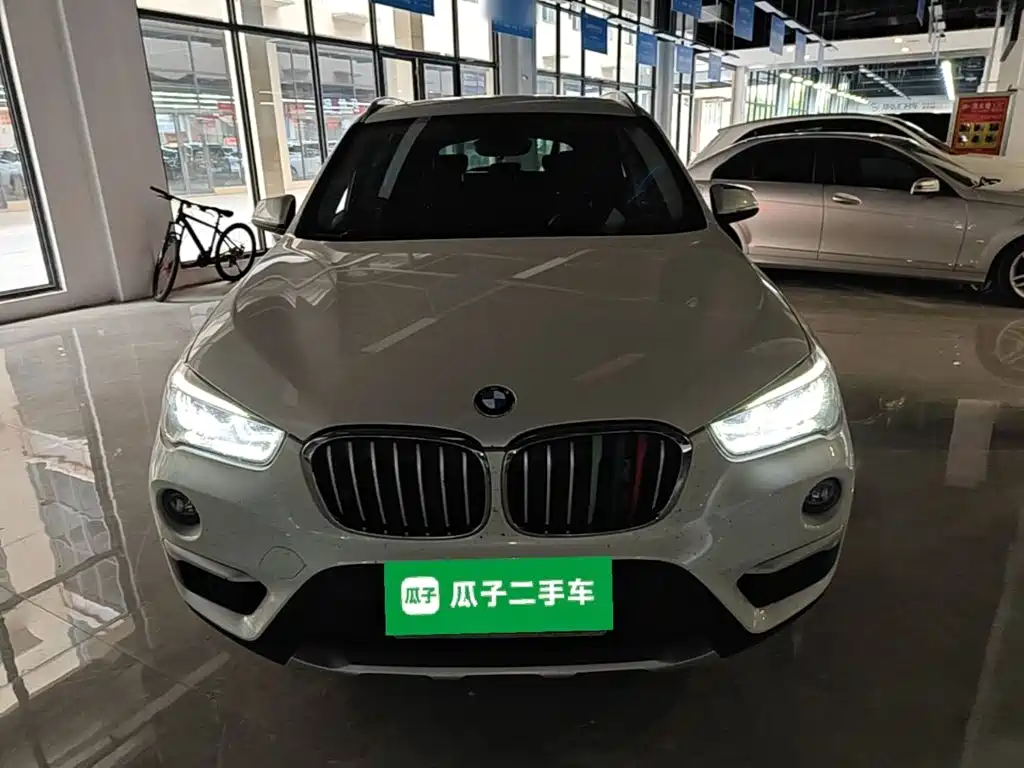 BMW X1 — фото 2