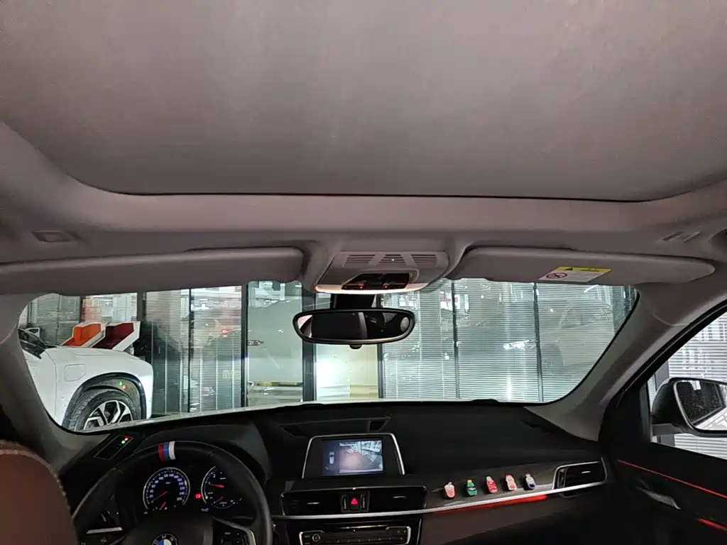 BMW X1 — фото 14