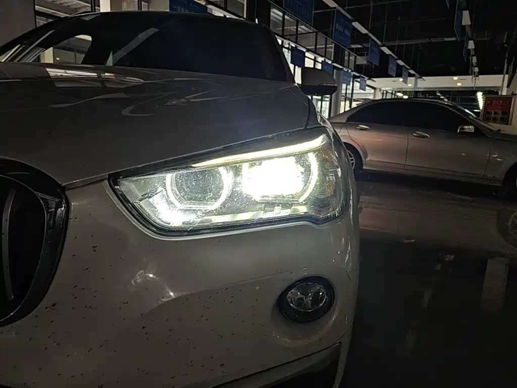 BMW X1 — фото 18