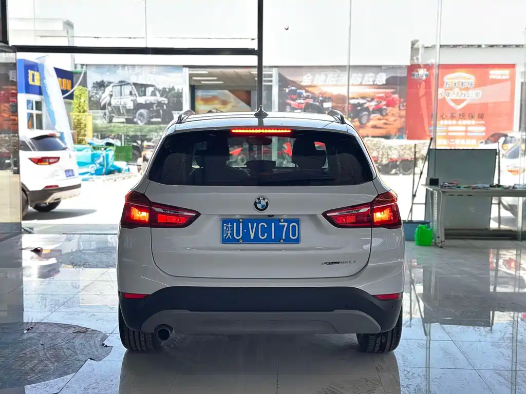 BMW X1 — фото 11