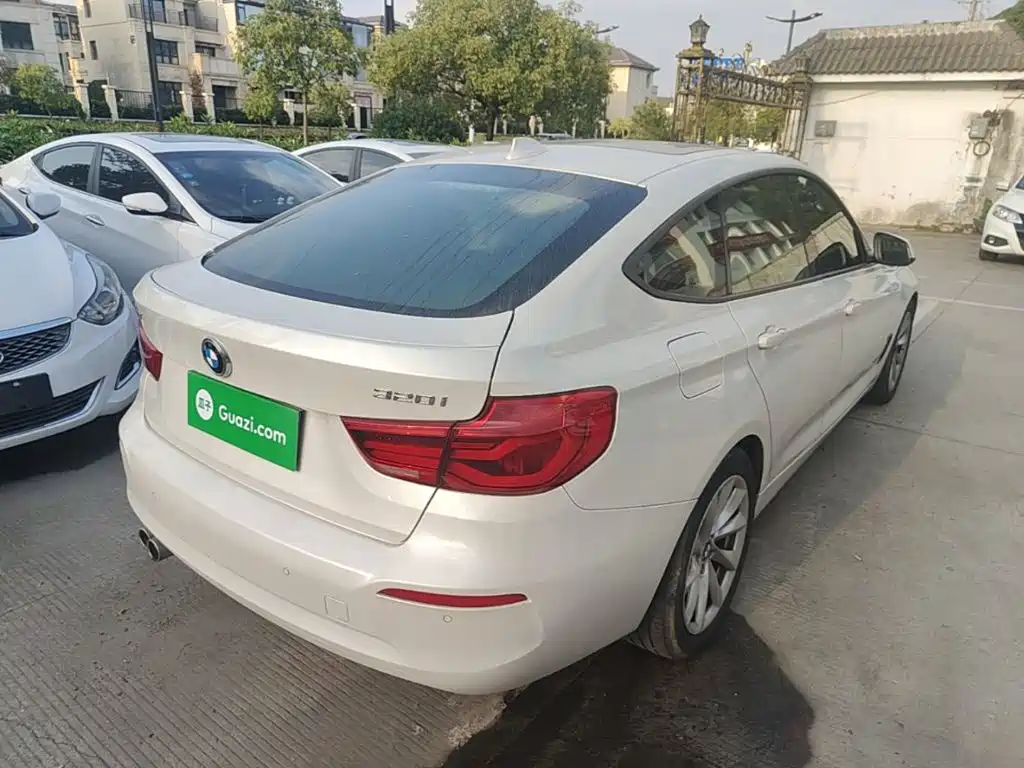 BMW 3 Series GT — фото 6