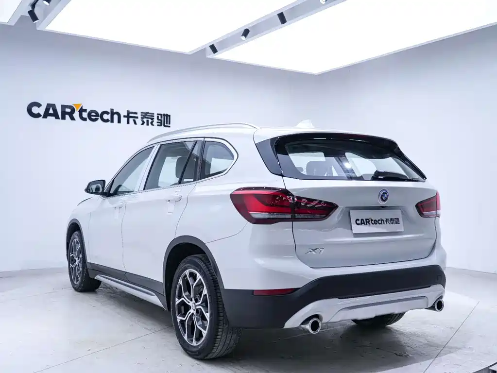 BMW X1 — фото 19