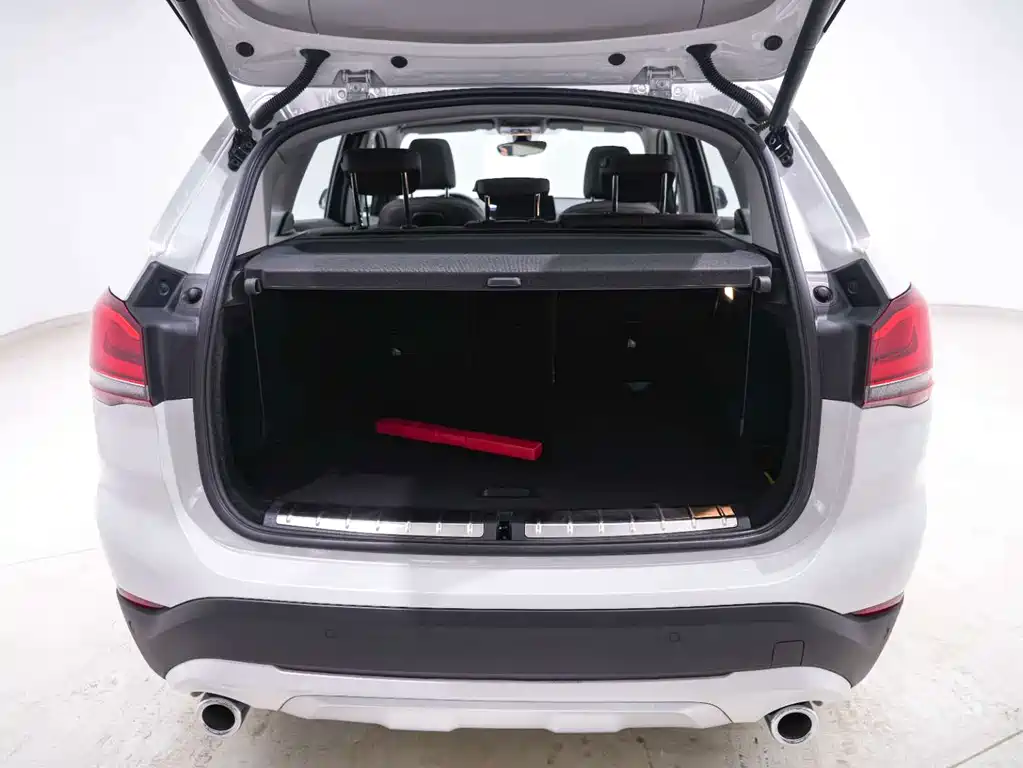 BMW X1 — фото 24