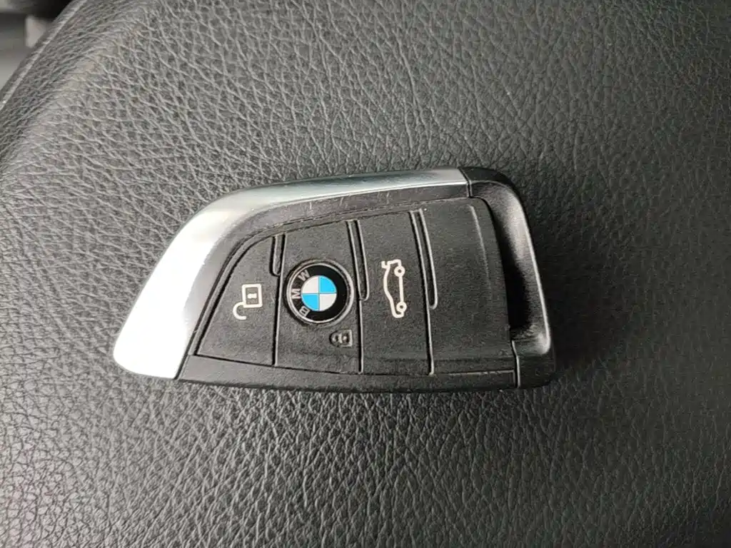 BMW X1 — фото 8