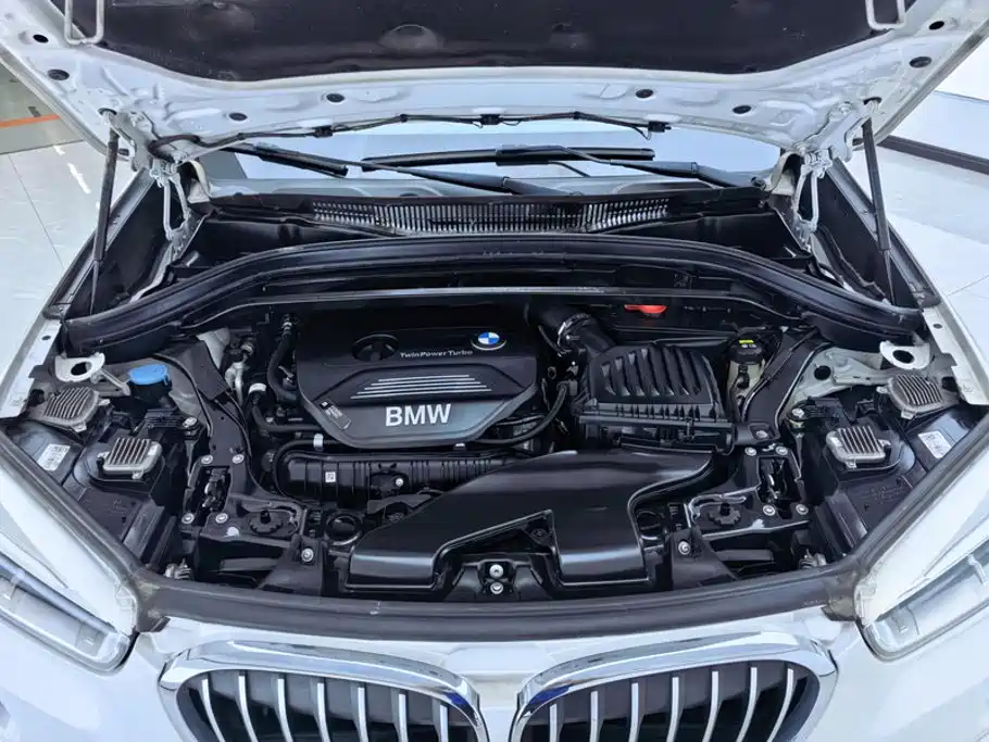 BMW X1 — фото 10