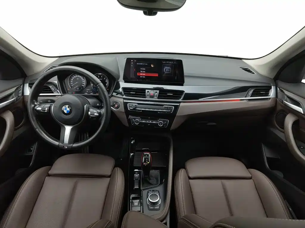 BMW X1 — фото 5
