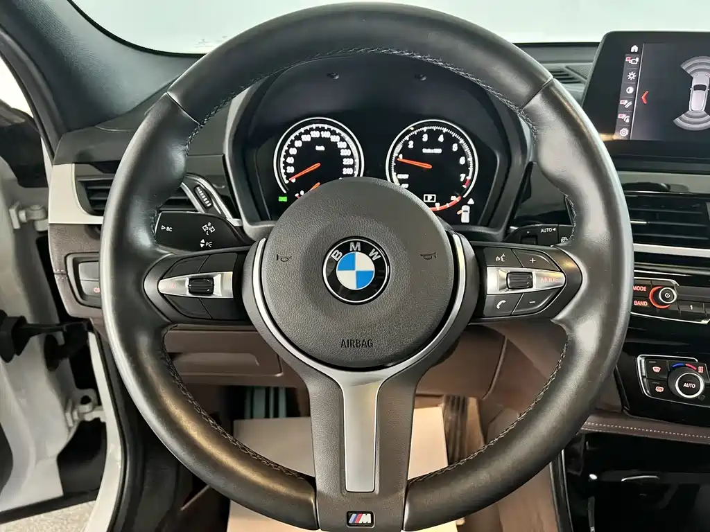 BMW X2 — фото 31
