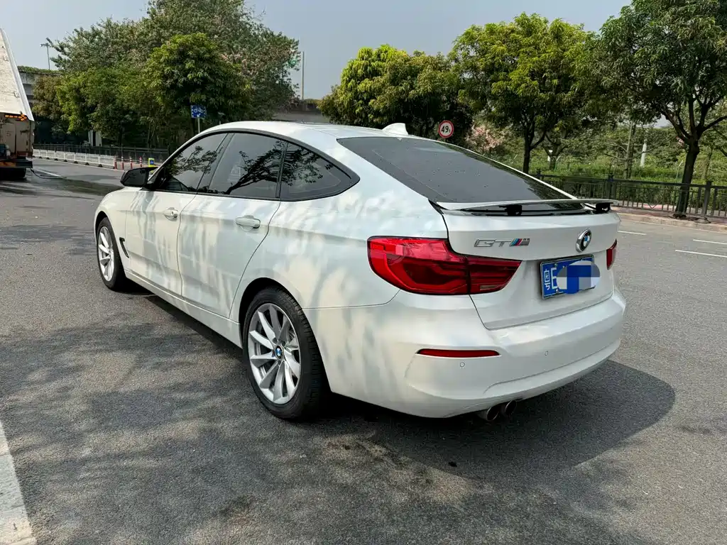 BMW 3 Series GT — фото 5