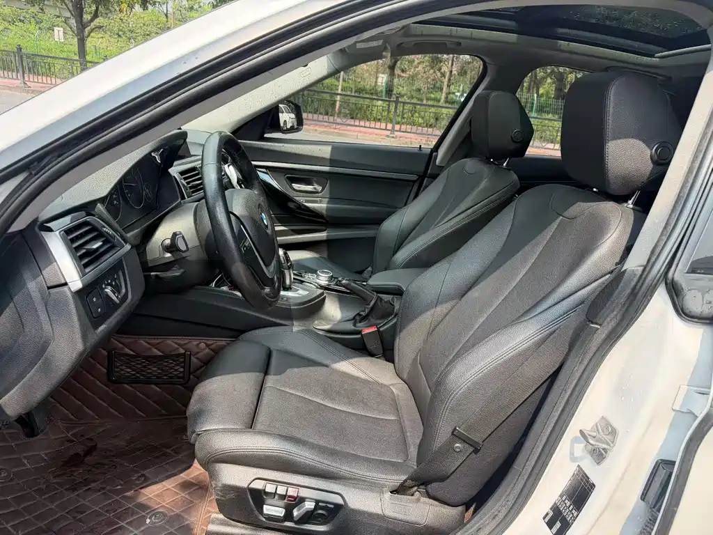 BMW 3 Series GT — фото 6